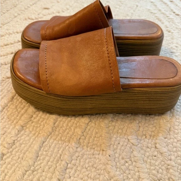 Dolce Vita Women’s Brown Leather Platform Sandals Size 10 - Picture 4 of 7